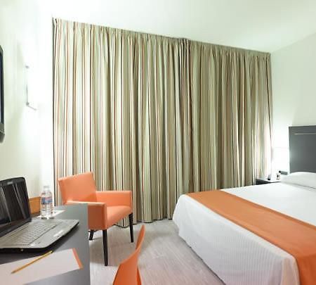 Hotel H2 Avila Room photo